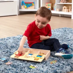Bear Family Dress-Up Puzzle - 45 Pieces