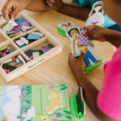 Best Friends Magnetic Dress-Up Play Set