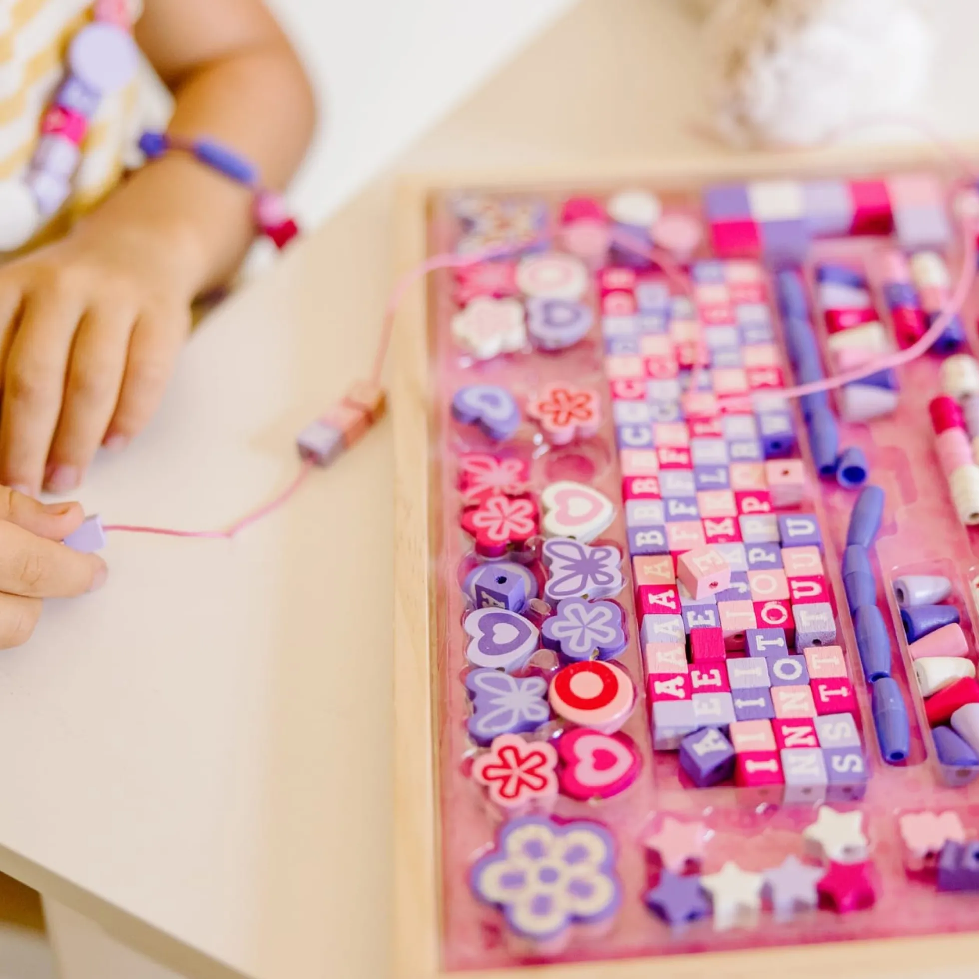 Created by Me! Sparkle & Shimmer Beads Wooden Bead Kit
