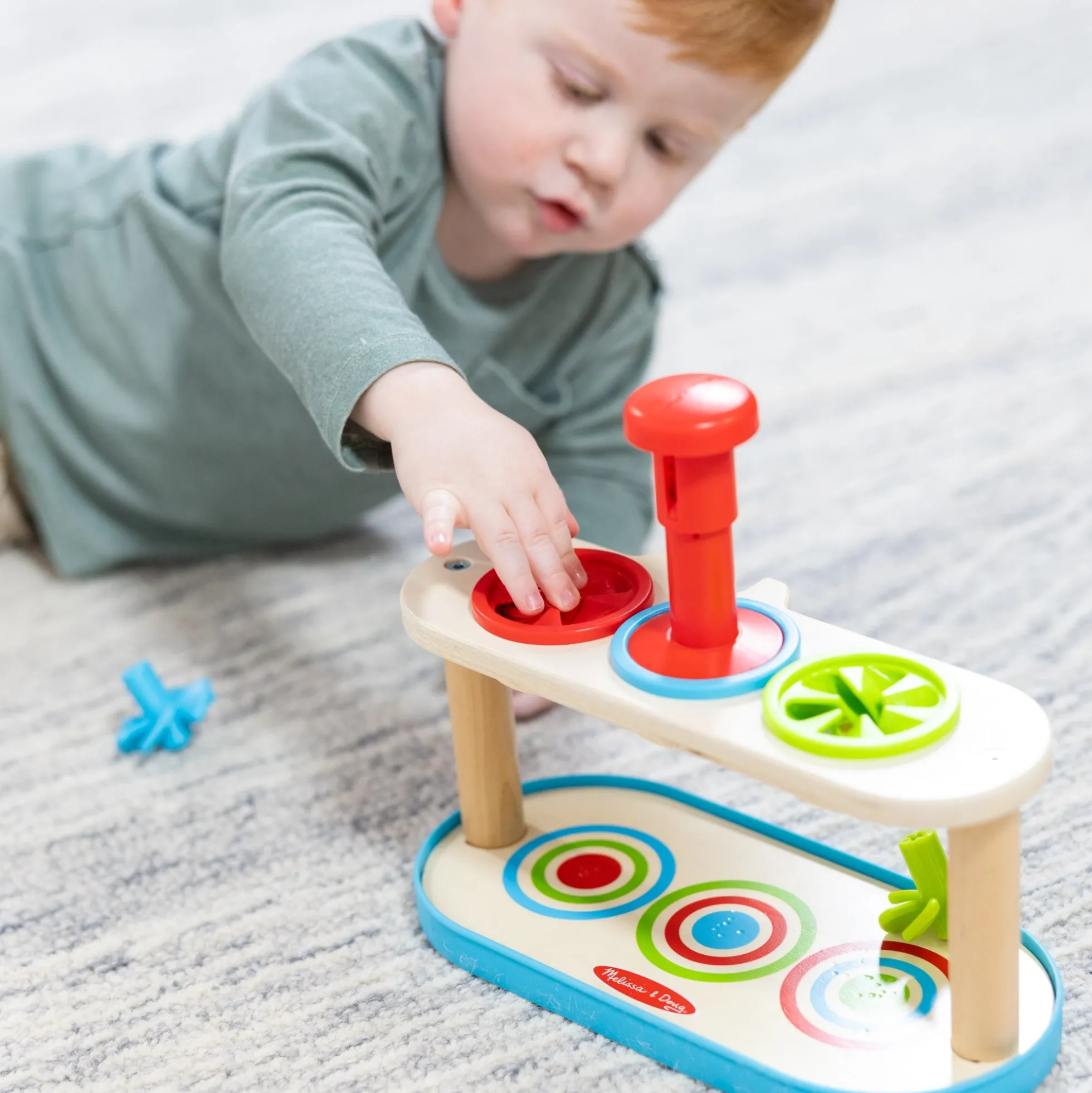 Match & Push Spinning Tops