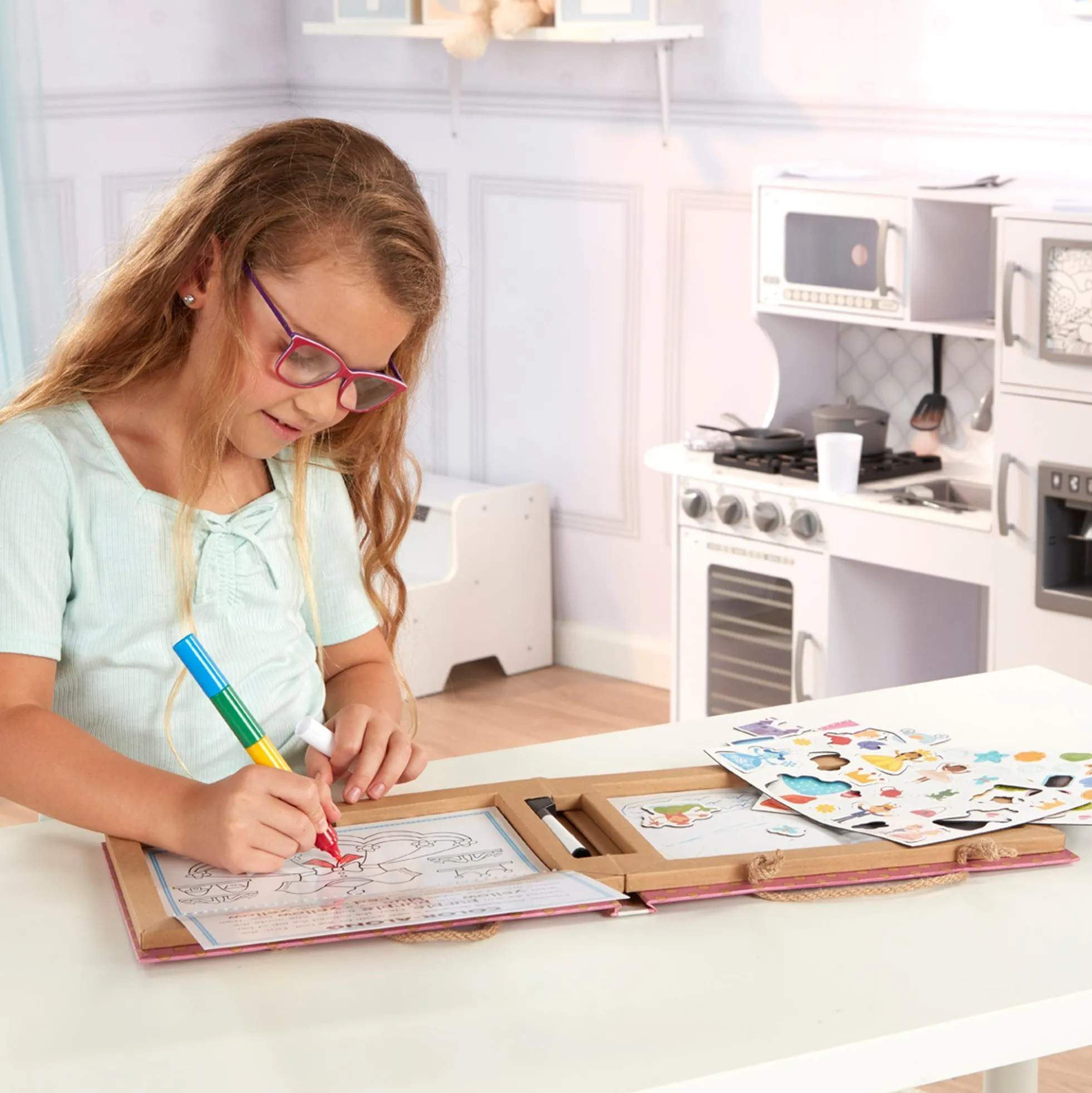 Natural Play: Play, Draw, Create Reusable Drawing & Magnet Kit – Princesses