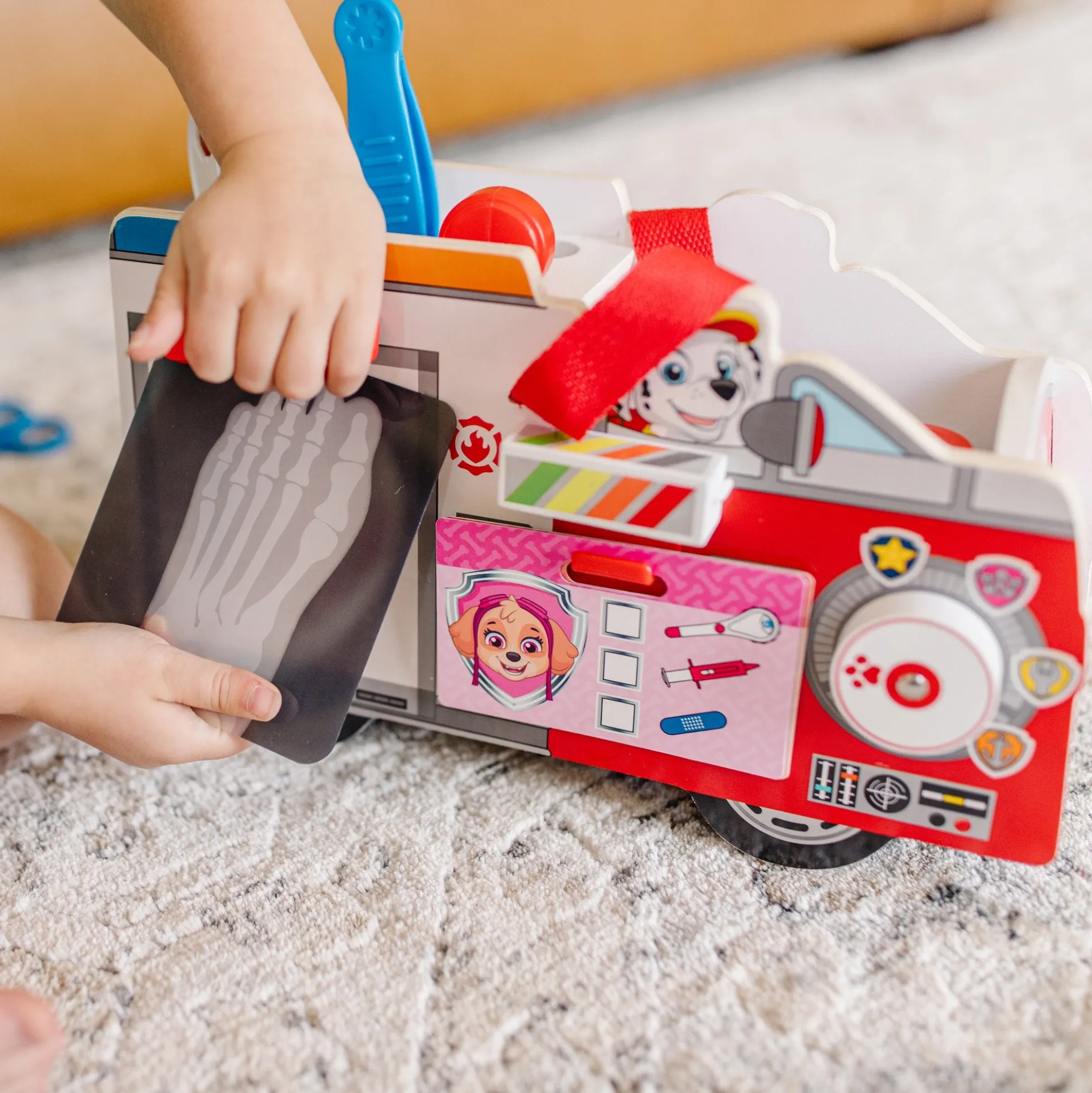 PAW Patrol Marshall's Wooden Rescue Caddy