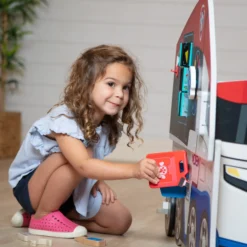 PAW Patrol Wooden PAW Patroller Activity Center