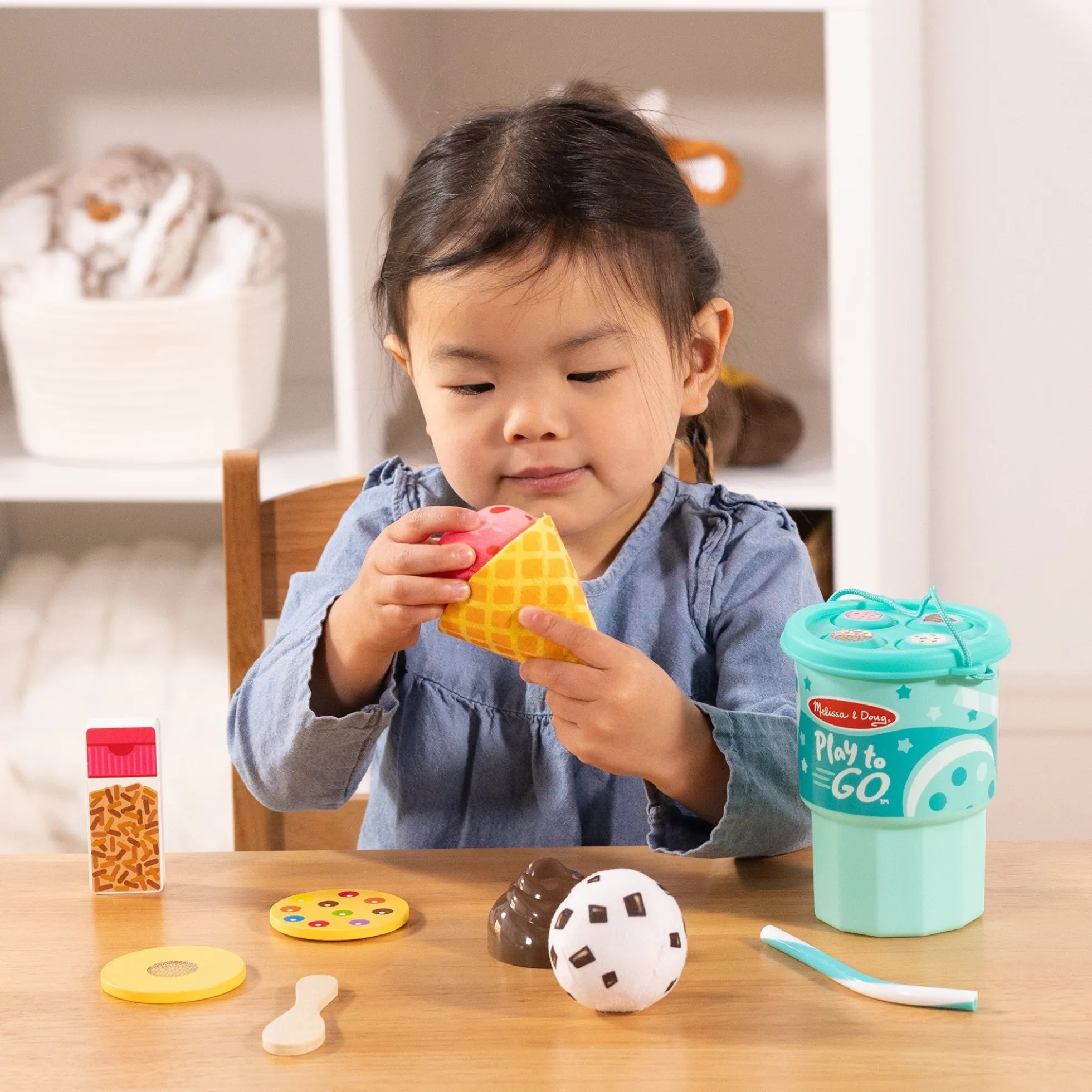 Play to Go Ice Cream Play Set