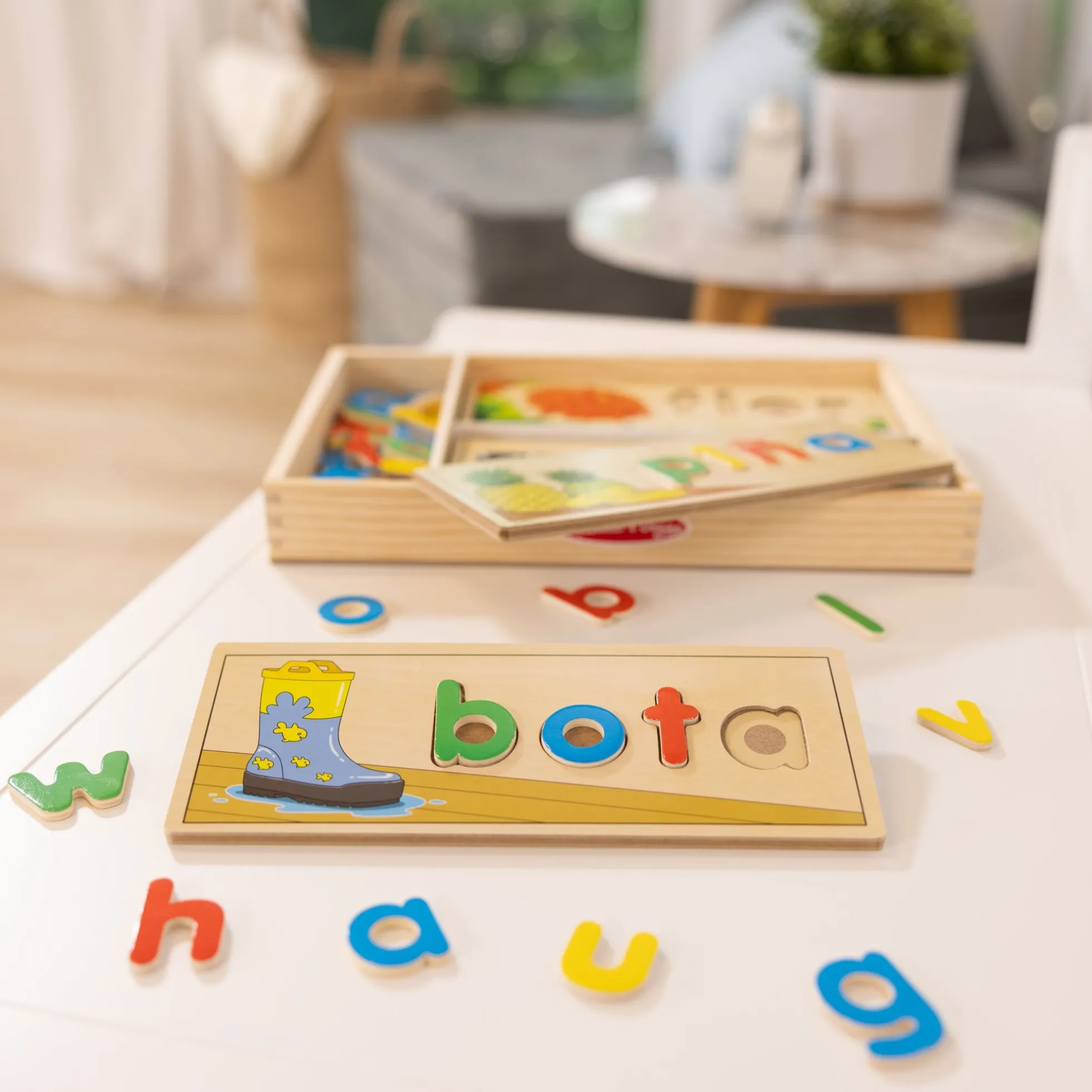 Spanish See & Spell Learning Toy