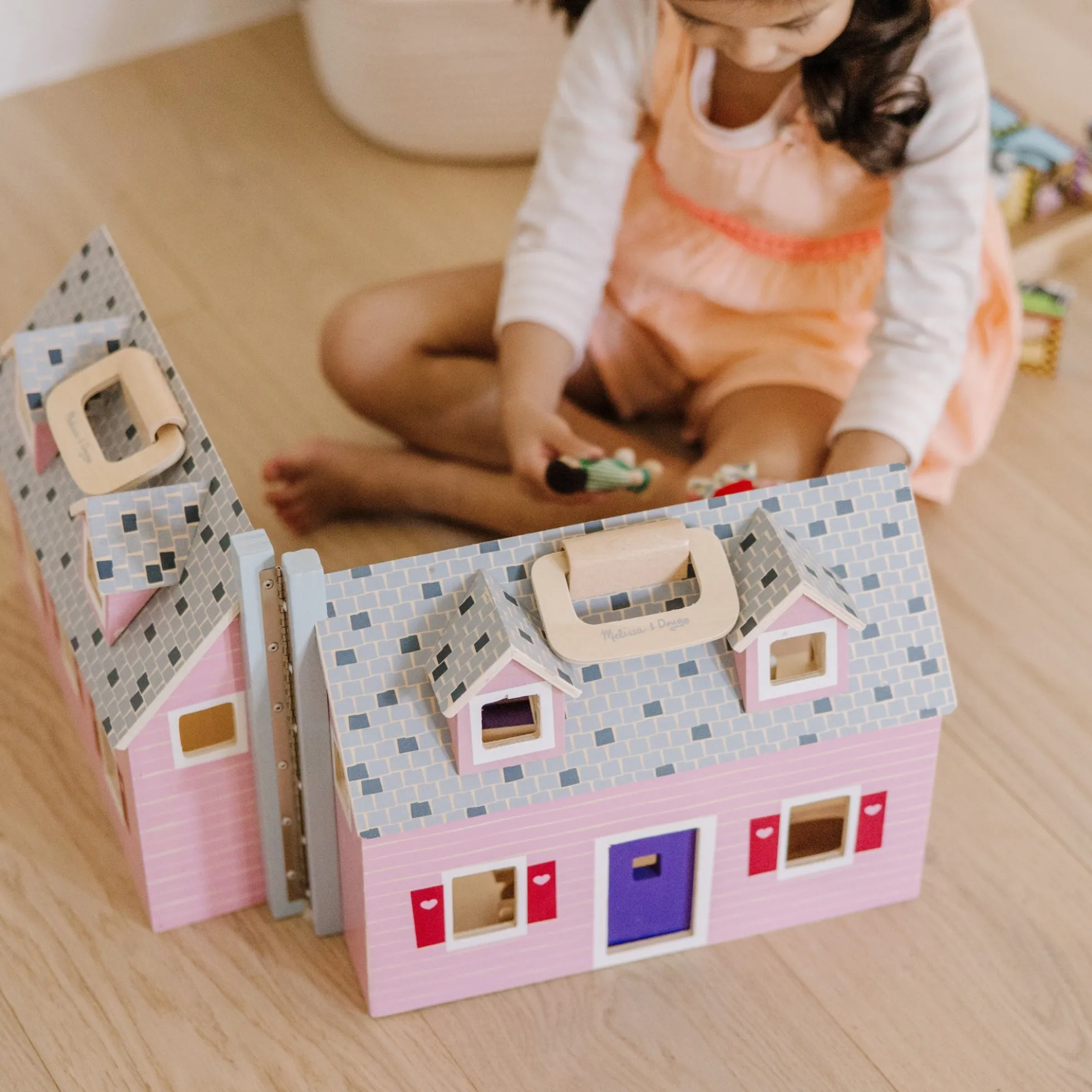 Wooden Fold & Go Dollhouse