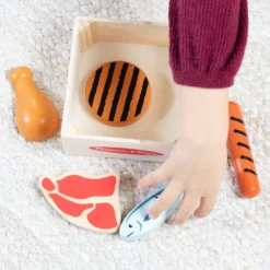 Wooden Food Groups Play Set – Protein