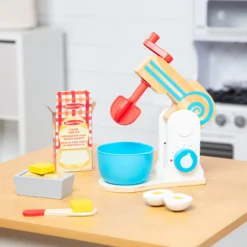 Wooden Make-a-Cake Mixer Set