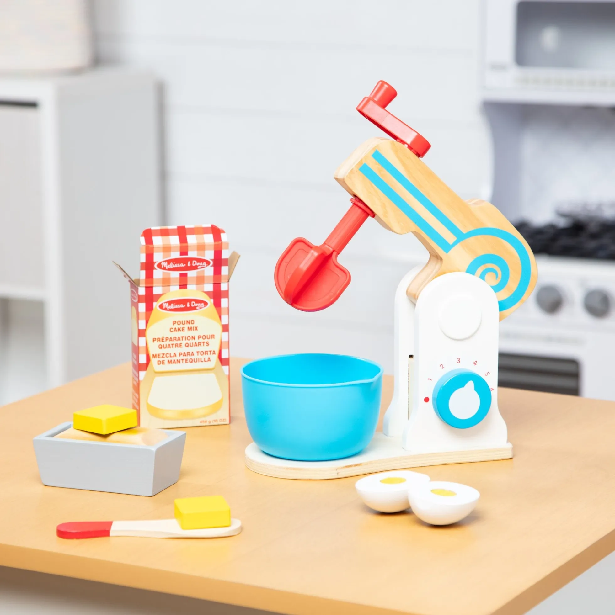 Wooden Make-a-Cake Mixer Set